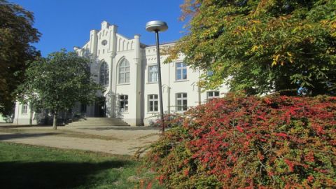 Uhrenschule auf dem Teterower Schulkamp