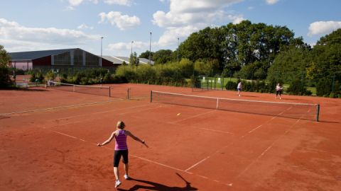 Alles für Ihr Tennisspiel - Tennis Fleesensee 