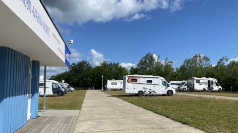 Reisemobilstellplatz an der Marina