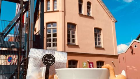 Selbstgemachtes Gebäck passend zum Kaffee 