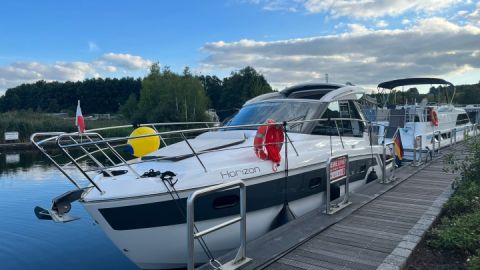 Yacht-Tours1