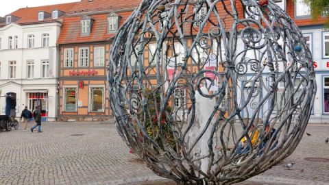 Kugel Brunnen