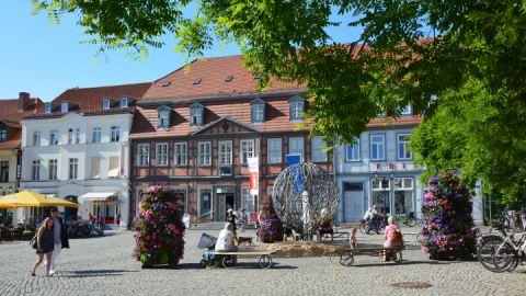 Kugel Brunnen