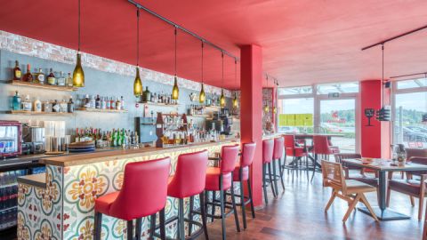 moments – Restaurant & Bar