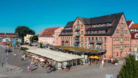 Venizia Waren (Müritz)