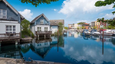 Ferienhäuser am Wasser