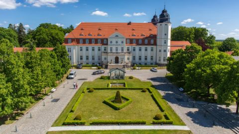 Außenansicht - Schloss Fleesensee