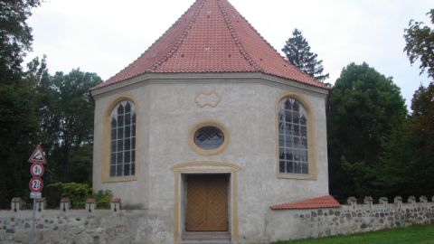 Die Kirche in Nehringen