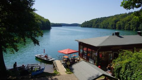 Fährladen und Café