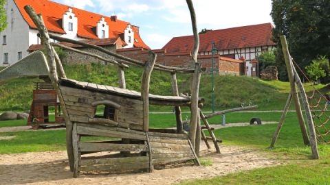 Spielplatz an der Burg Wesenberg_3