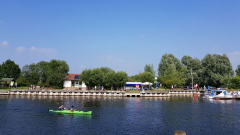 5-tägige Kanu-Hotel-Reise: Naturlandschaften an der Müritz