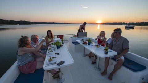 Abendessen auf dem Hausboot