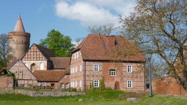 Blick auf die Burganlage in Burg Stargard