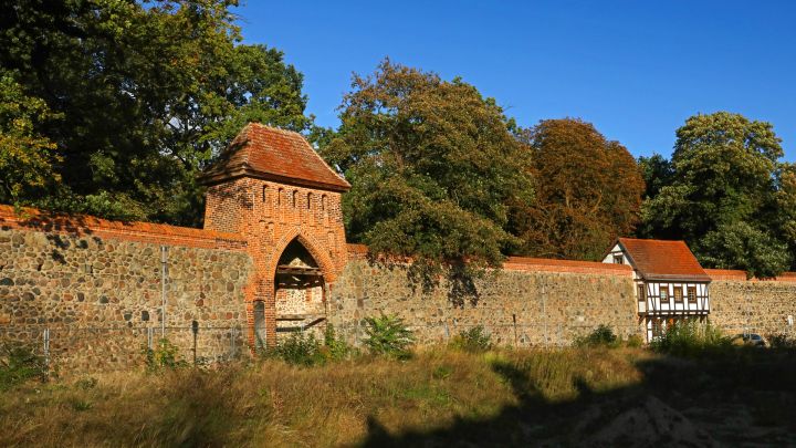 Mittelalterliche Wall- und Wehranlage Neubrandenburg