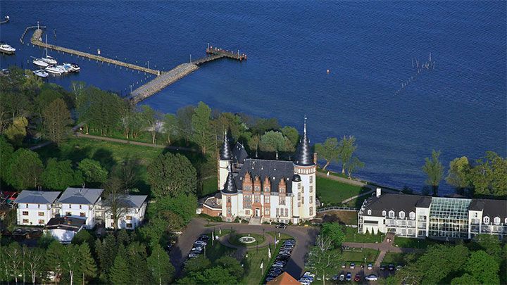 Schloss Klink, Mecklenburgische Seenplatte Schloss Klink, Mecklenburgische Seenplatte