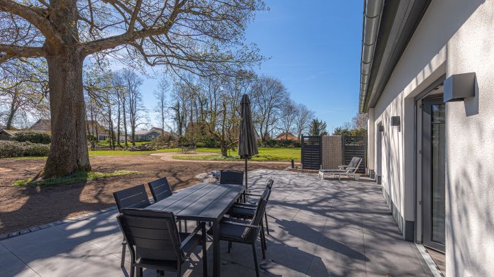 ferienhaus-landidylle-sembzin-terrasse_02