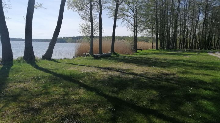 Stellplätze direkt am Jabelschen See mit uneingeschränktem Seeblick
